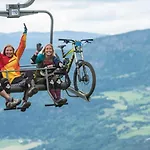 Apartment Front 220d 8pers, Inout , Downhill Bike *